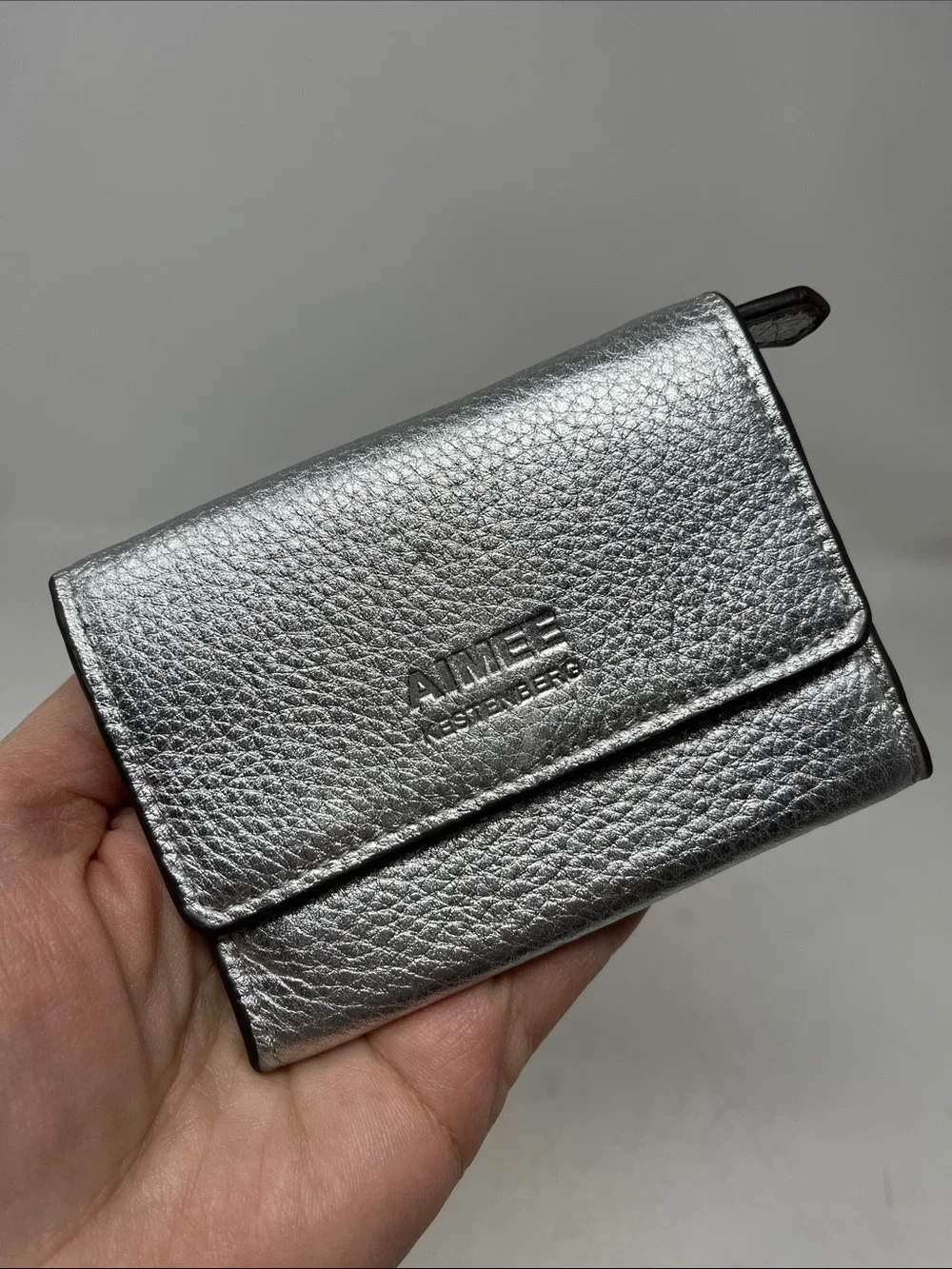 AIMEE KESTENBERG MINI WALLET COIN, KEY AND CARD SNAP SILVER LEATHER LIKE NEW
